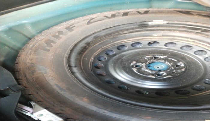 2016 Maruti Baleno ZETA PETROL 1.2, Petrol, Manual, 61,900 km, tyre