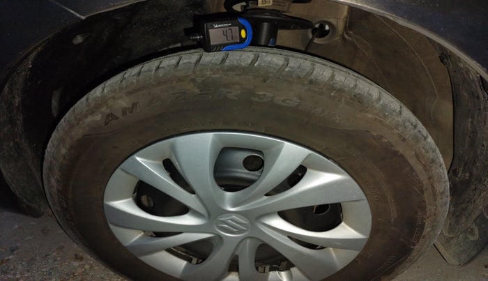2022 Maruti Swift VXI, Petrol, Manual, 9,461 km, tyre