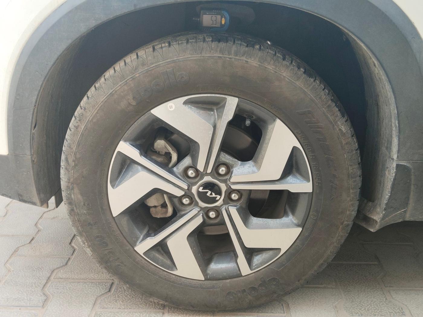 2023 KIA SONET HTX 1.0 DCT, Petrol, Automatic, 12,193 km, tyre