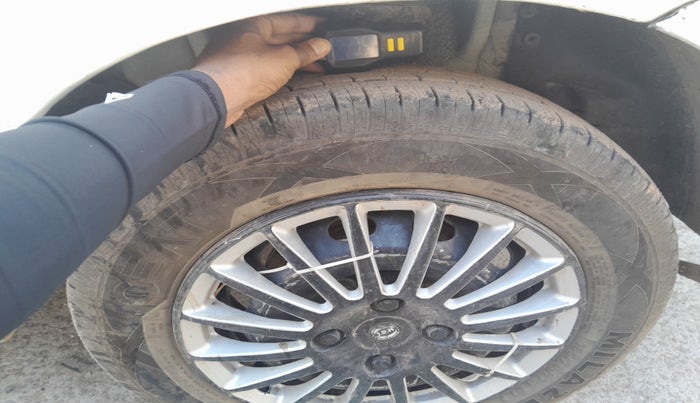2015 Tata Indigo ECS LX TDI, Diesel, Manual, 2,45,435 km, tyre