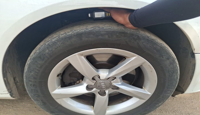 2013 Audi A4 2.0 TDI 174BHP, Diesel, Automatic, 84,304 km, tyre