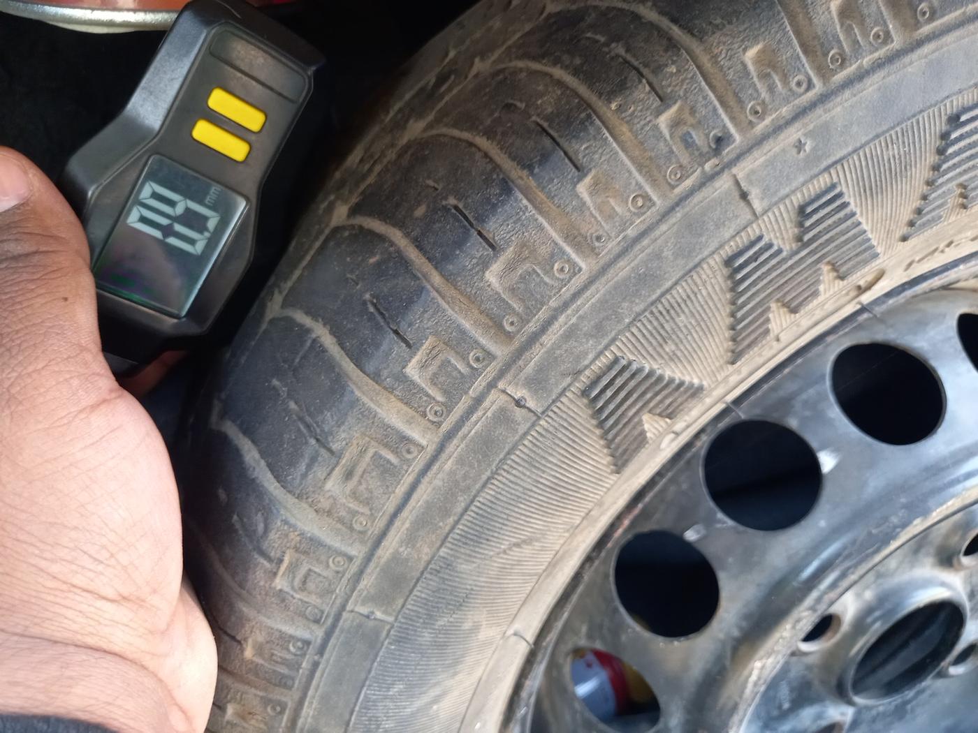2018 Maruti Alto 800 LXI, Petrol, Manual, 82,279 km, tyre