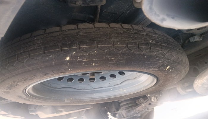 2024 Mahindra XUV700 MX Diesel MT 7 STR, Diesel, Manual, 48,314 km, tyre