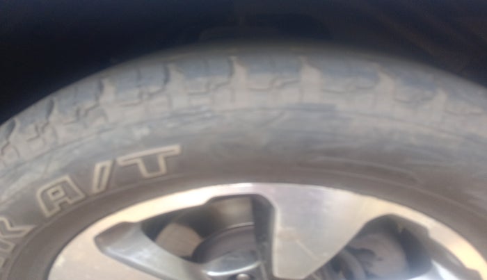 2019 Mahindra ALTURAS G4 4WD AT, Diesel, Automatic, 85,364 km, tyre