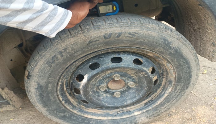 2018 Mahindra KUV 100 NXT K4+ P 6 STR, Petrol, Manual, 24,146 km, tyre