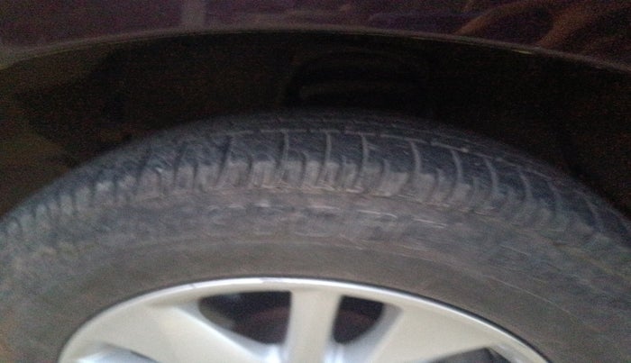 2019 Toyota Innova Crysta 2.4 GX 7 STR, Diesel, Manual, 79,655 km, tyre