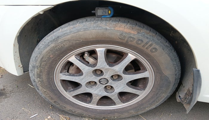 2019 Mahindra E VERITO C2, Electric, Automatic, 28,806 km, tyre