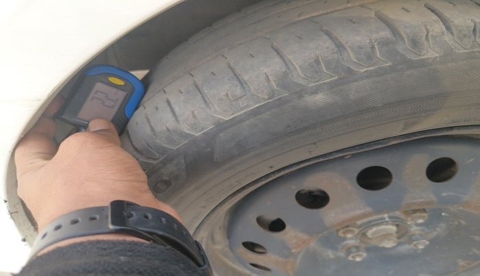 2014 Toyota Etios GD, Diesel, Manual, 98,309 km, tyre