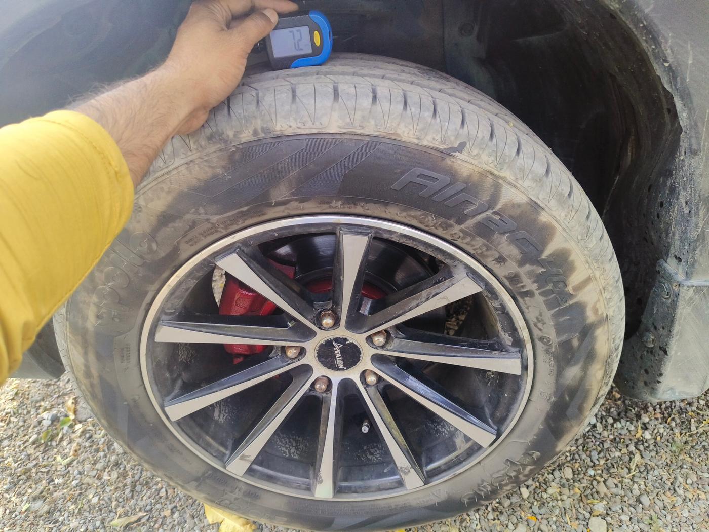 2018 Maruti Vitara Brezza ZDI, Diesel, Manual, 59,367 km, tyre
