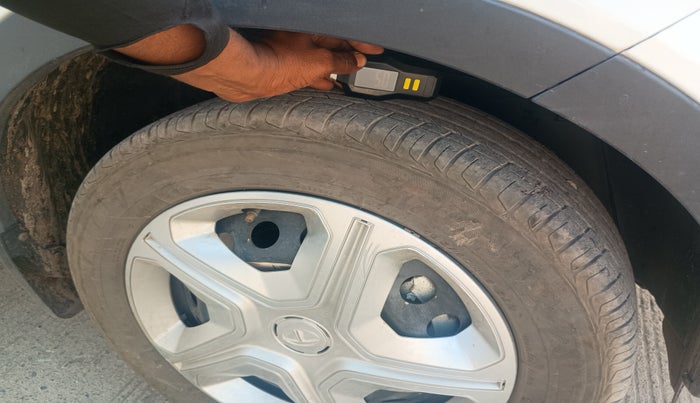 2023 Tata NEXON XM PETROL, Petrol, Manual, 15,328 km, tyre