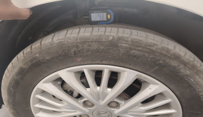 2021 Maruti Ertiga VXI CNG, Petrol, Manual, 62,124 km, tyre