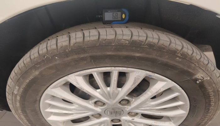 2021 Maruti Ertiga VXI CNG, Petrol, Manual, 62,124 km, tyre