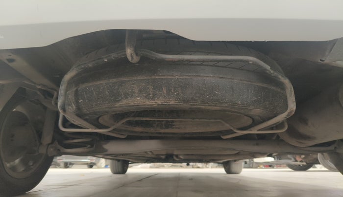 2021 Maruti Ertiga VXI CNG, Petrol, Manual, 62,124 km, tyre