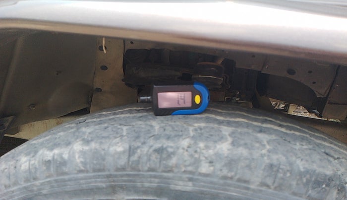 2014 Mahindra Bolero ZLX BS-III, Diesel, Manual, 82,672 km, tyre