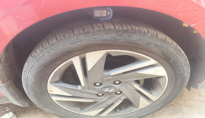 2021 Hyundai NEW I20 ASTA (O) 1.2 MT, Petrol, Manual, 82,000 km, tyre
