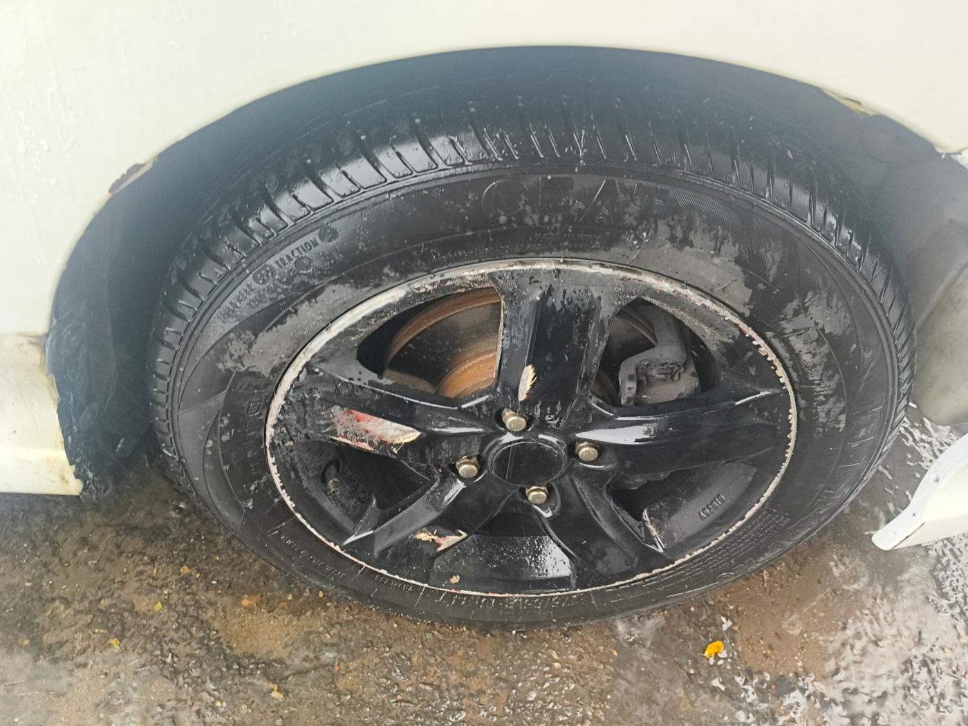 2011 Honda City 1.5L I-VTEC V MT, Petrol, Manual, 1,21,230 km, tyre