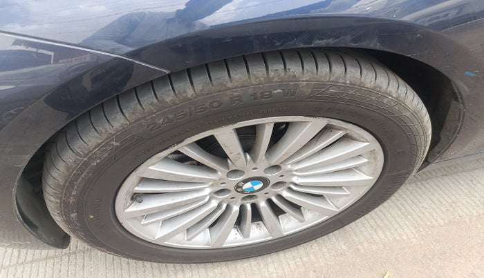 2018 BMW 3 Series  GT 320d Luxury Line, Diesel, Automatic, 77,207 km, tyre