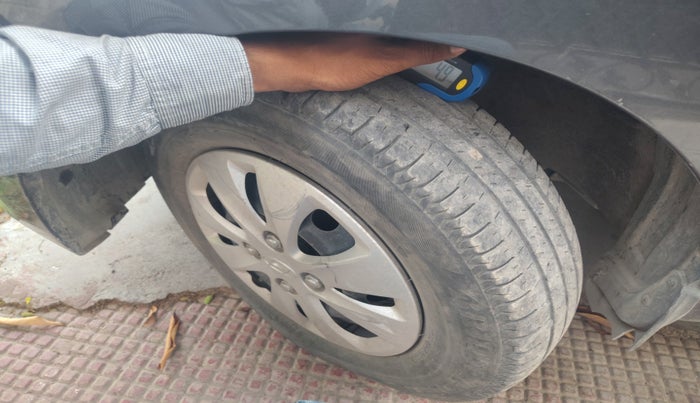 2010 Hyundai i10 SPORTZ 1.2, Petrol, Manual, 68,867 km, tyre