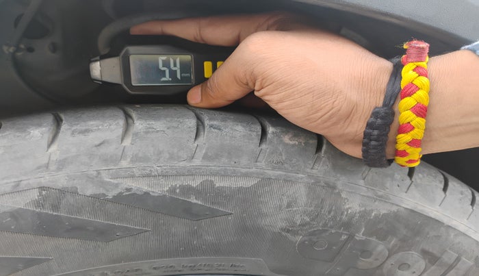 2019 Hyundai Creta EX 1.4 DIESEL, Diesel, Manual, 1,09,921 km, tyre