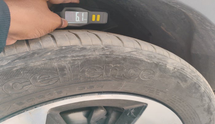 2018 Tata NEXON XZA PLUS DIESEL, Diesel, Automatic, 85,000 km, tyre