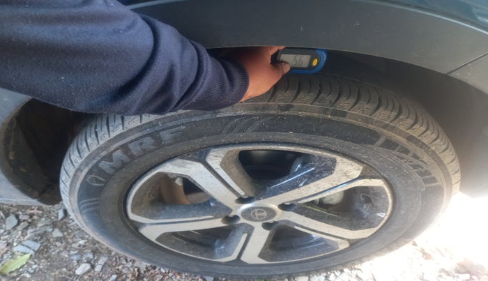 2022 Tata NEXON EV XZ PLUS LUX, Electric, Automatic, 34,073 km, tyre