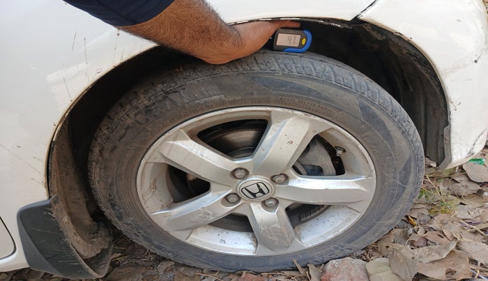 2012 Honda Jazz 1.2L I-VTEC SELECT, Petrol, Manual, 66,187 km, tyre