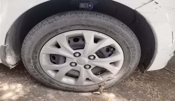 2015 Hyundai Grand i10 MAGNA 1.2 KAPPA VTVT, Petrol, Manual, 1,10,772 km, tyre