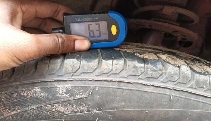 2016 Maruti Baleno ZETA PETROL 1.2, Petrol, Manual, 60,922 km, tyre