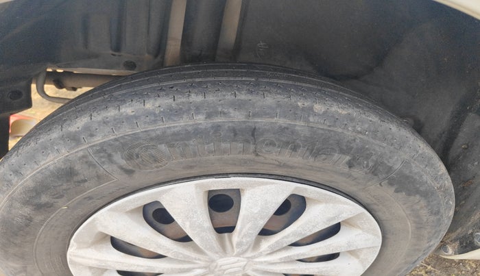 2016 Maruti Swift Dzire VXI, Petrol, Manual, 67,489 km, tyre