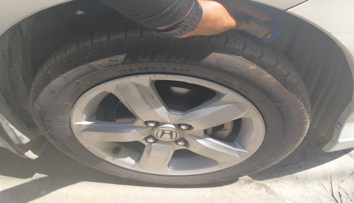 2012 Honda City 1.5L I-VTEC S MT, Petrol, Manual, 1,06,830 km, tyre
