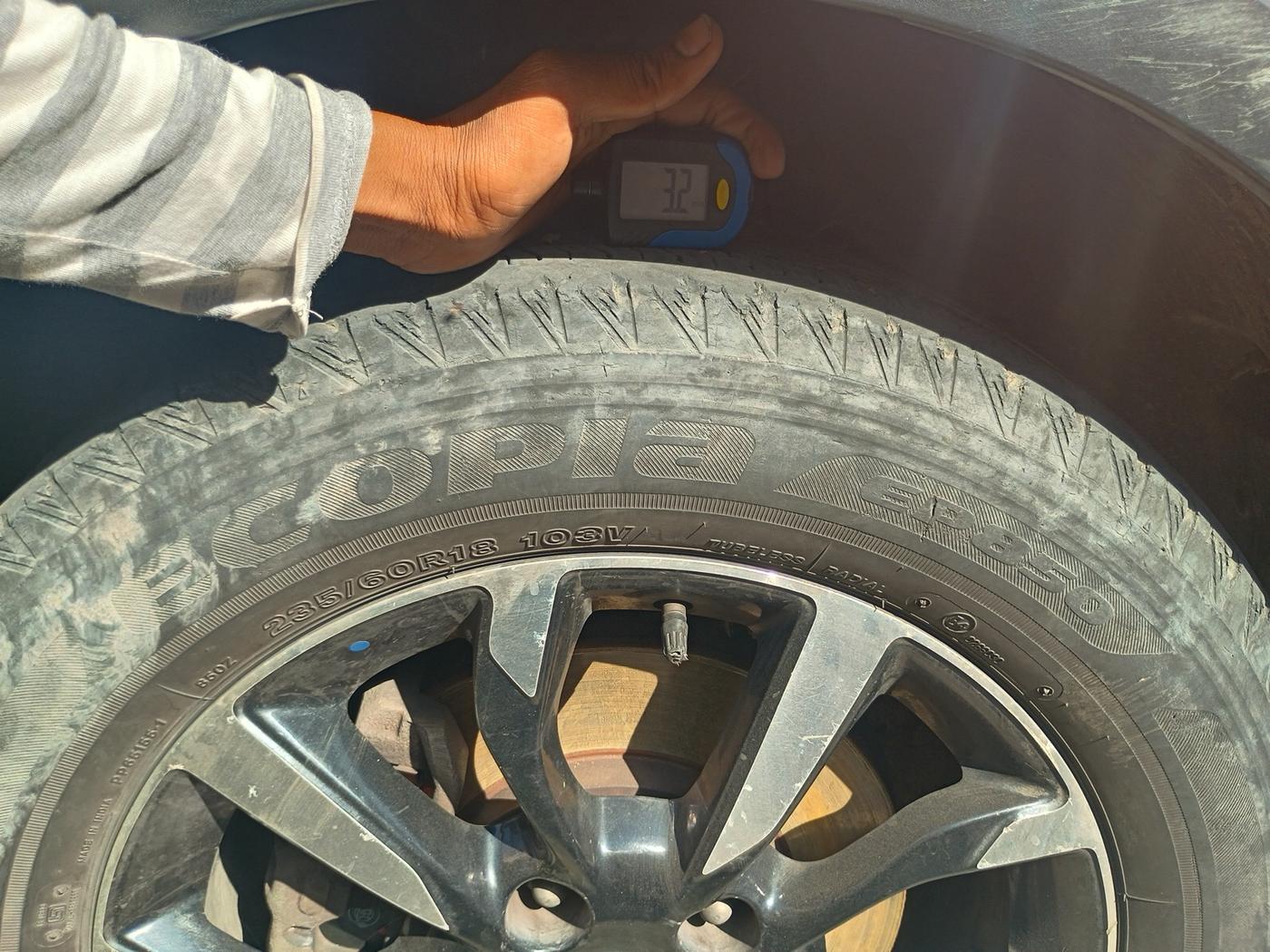2019 Mahindra XUV500 W11 AT, Diesel, Automatic, 72,162 km, tyre