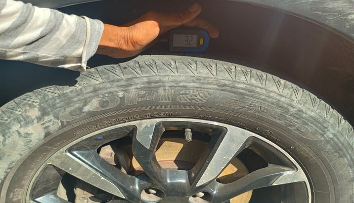 2019 Mahindra XUV500 W11 AT, Diesel, Automatic, 72,162 km, tyre