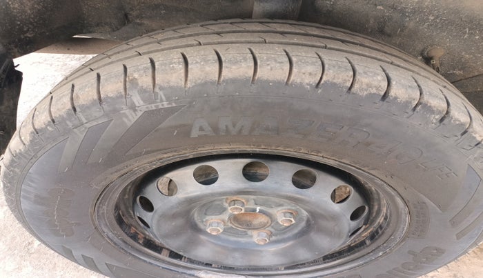 2016 Toyota Etios GD, Diesel, Manual, 2,82,881 km, tyre