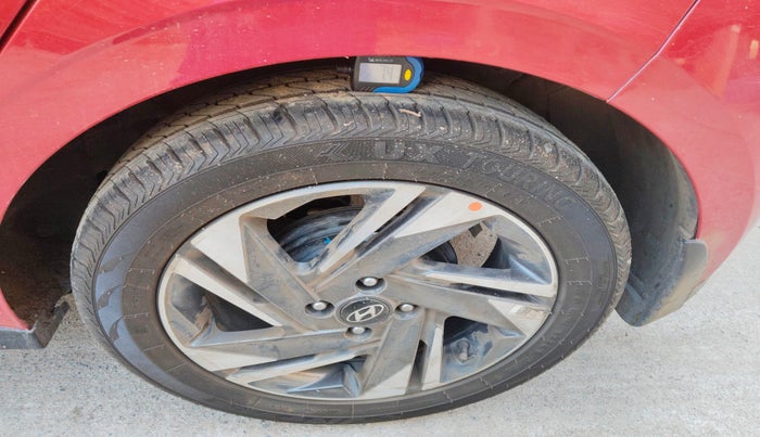 2022 Hyundai NEW I20 ASTA (O) 1.2 MT DUAL TONE, Petrol, Manual, 35,586 km, tyre