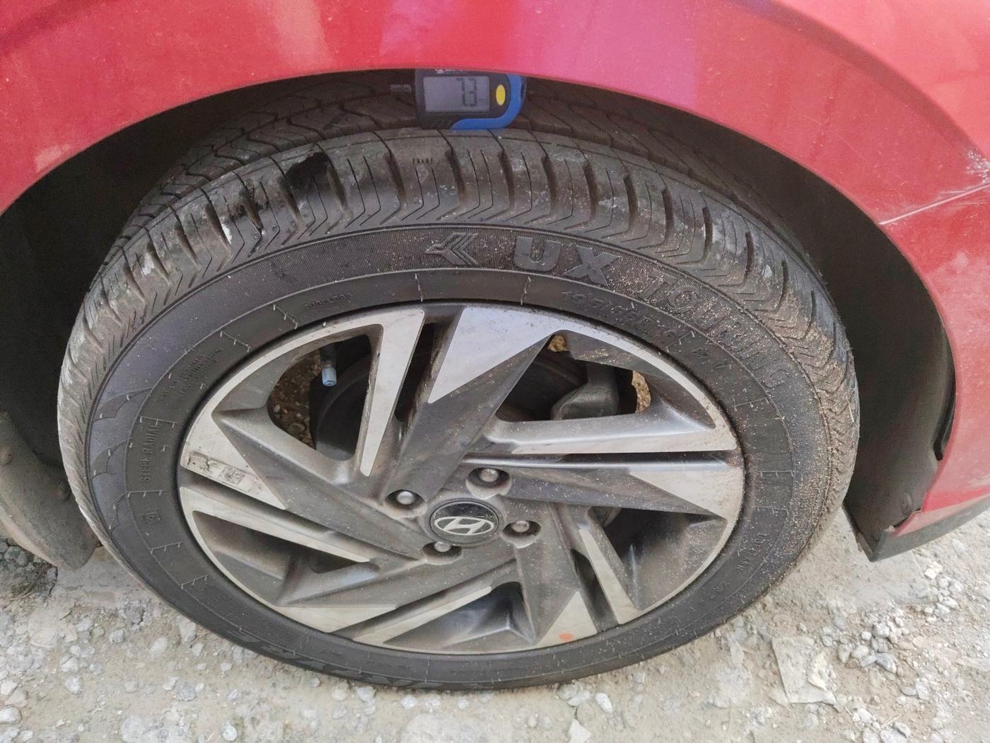 2022 Hyundai NEW I20 ASTA (O) 1.2 MT DUAL TONE, Petrol, Manual, 35,586 km, tyre