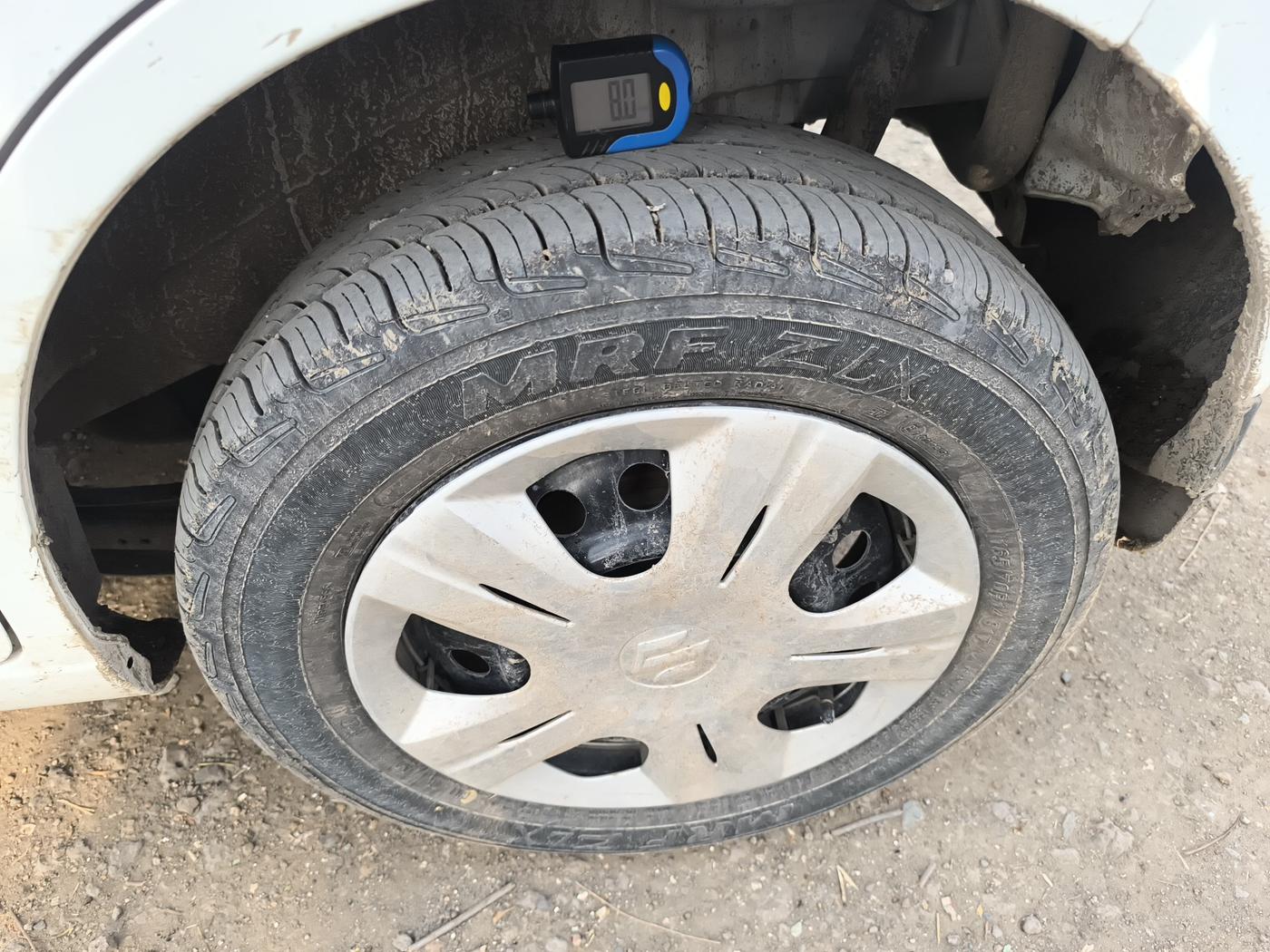 2017 Maruti Wagon R 1.0 VXI, Petrol, Manual, 1,07,095 km, tyre