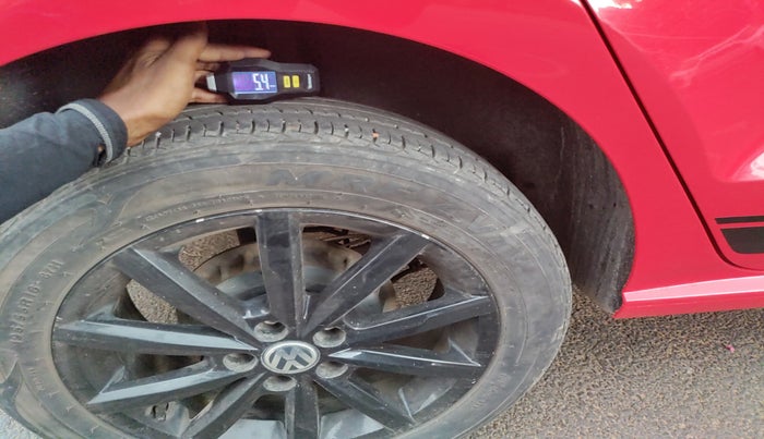 2018 Volkswagen Polo HIGHLINE PLUS 1.0 16 ALLOY, Petrol, Manual, 27,394 km, tyre