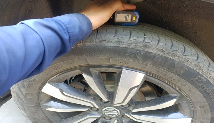 2020 MG HECTOR SMART 2.0 DIESEL, Diesel, Manual, 1,35,000 km, tyre