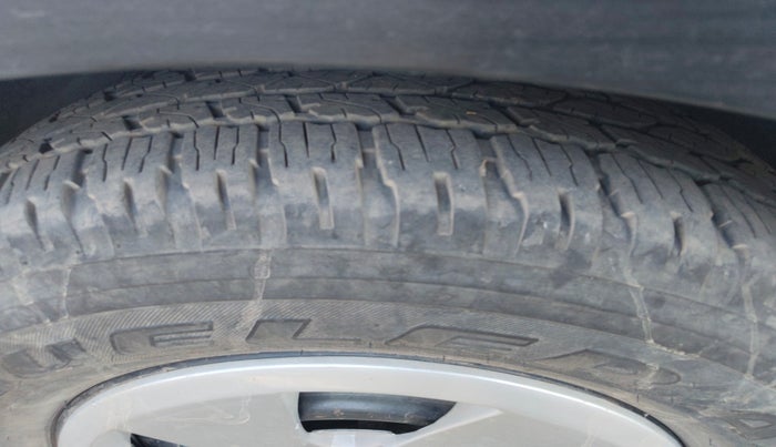 2014 Mahindra XUV500 W6, Diesel, Manual, 1,09,148 km, tyre