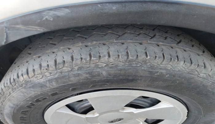 2014 Mahindra XUV500 W6, Diesel, Manual, 1,09,148 km, tyre