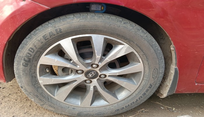 2015 Hyundai Verna FLUIDIC 4S 1.6 VTVT S(O), Petrol, Manual, 79,062 km, tyre