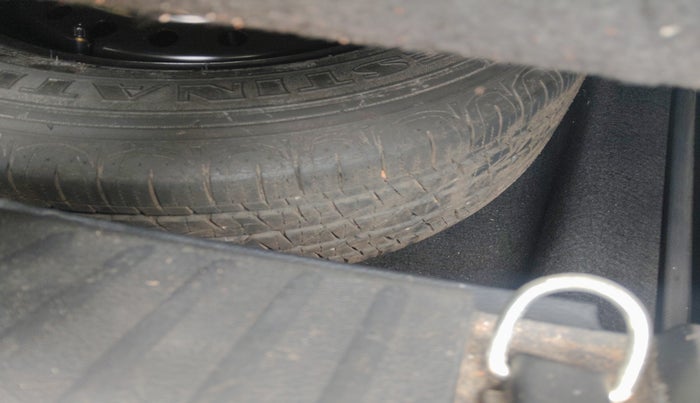 2018 Jeep Compass LIMITED (O) 2.0 DIESEL, Diesel, Manual, 1,14,036 km, tyre