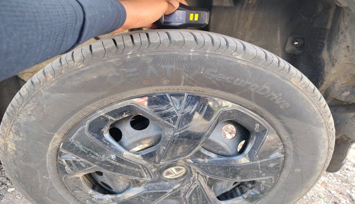 2023 Tata PUNCH ADVENTURE MT, Petrol, Manual, 18,331 km, tyre