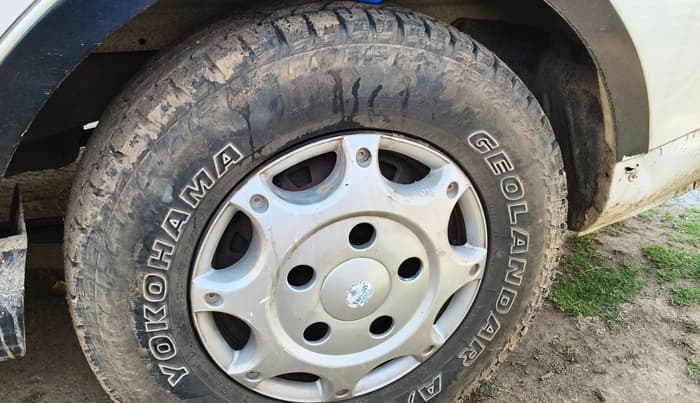 2012 Mahindra Xylo D4 BS-III, Diesel, Manual, 2,39,470 km, tyre