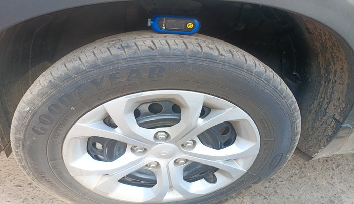 2023 KIA SONET HTE 1.5, Diesel, Manual, 16,404 km, tyre