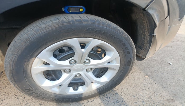 2023 KIA SONET HTE 1.5, Diesel, Manual, 16,404 km, tyre