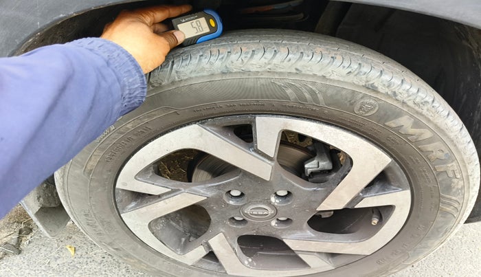 2022 Nissan MAGNITE XV PREMIUM TURBO CVT, Petrol, Automatic, 15,005 km, tyre