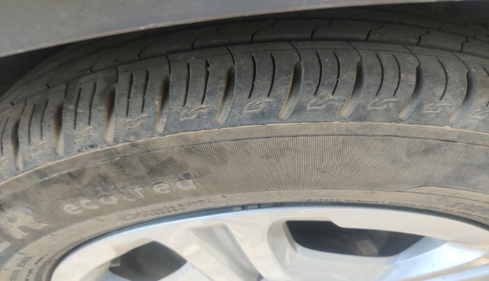 2021 KIA SONET HTK PLUS 1.2, Petrol, Manual, 21,720 km, tyre