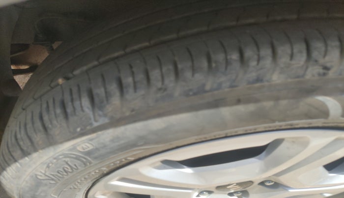 2021 KIA SONET HTK PLUS 1.2, Petrol, Manual, 21,720 km, tyre