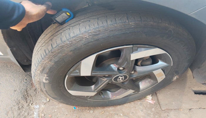 2020 Hyundai VENUE SX 1.0 TURBO IMT, Petrol, Manual, 94,663 km, tyre